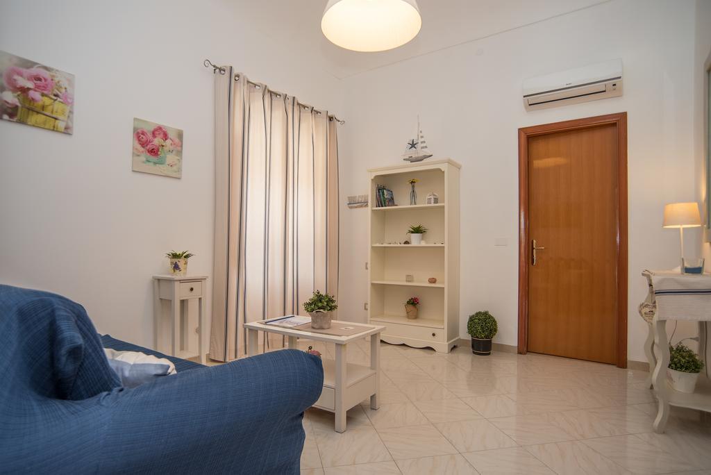 Un Affaccio Sul Borgo Apartment มาร์ซาเมมี ภายนอก รูปภาพ